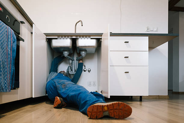 Professional Plumbing technician working in Victor, CA